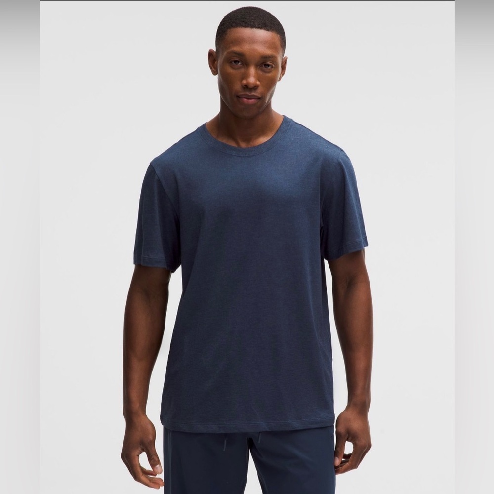 Lululemon Men’s “Zeroed In” Short Sleeve (M) *BESTSELLER*